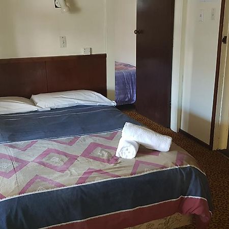Wakatu Hotel Nelson Extérieur photo